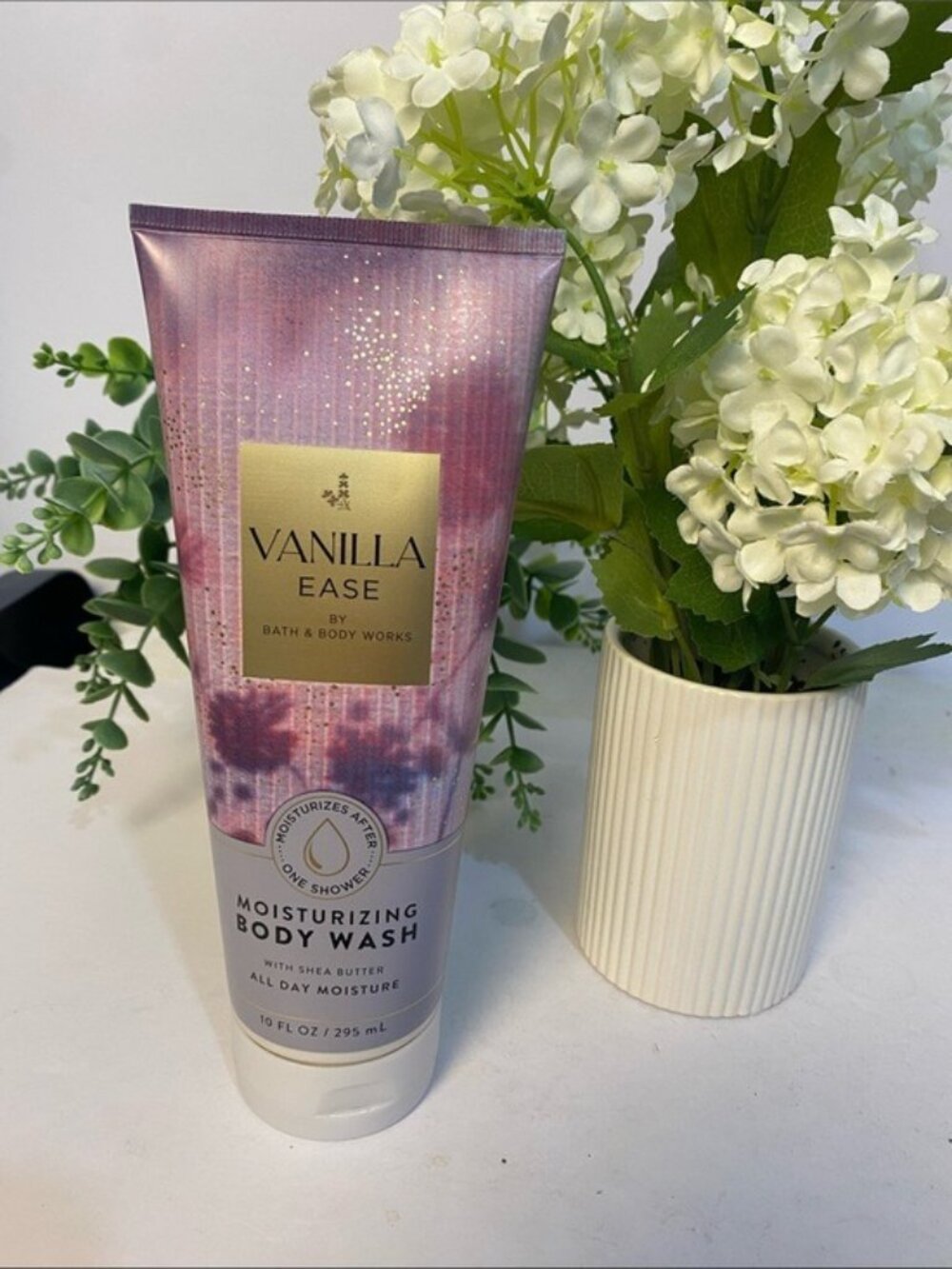 “Vanilla Ease” Bath & Body Works New Full Size Moisturizing Body Wash